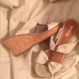 Sperry top spider wedges